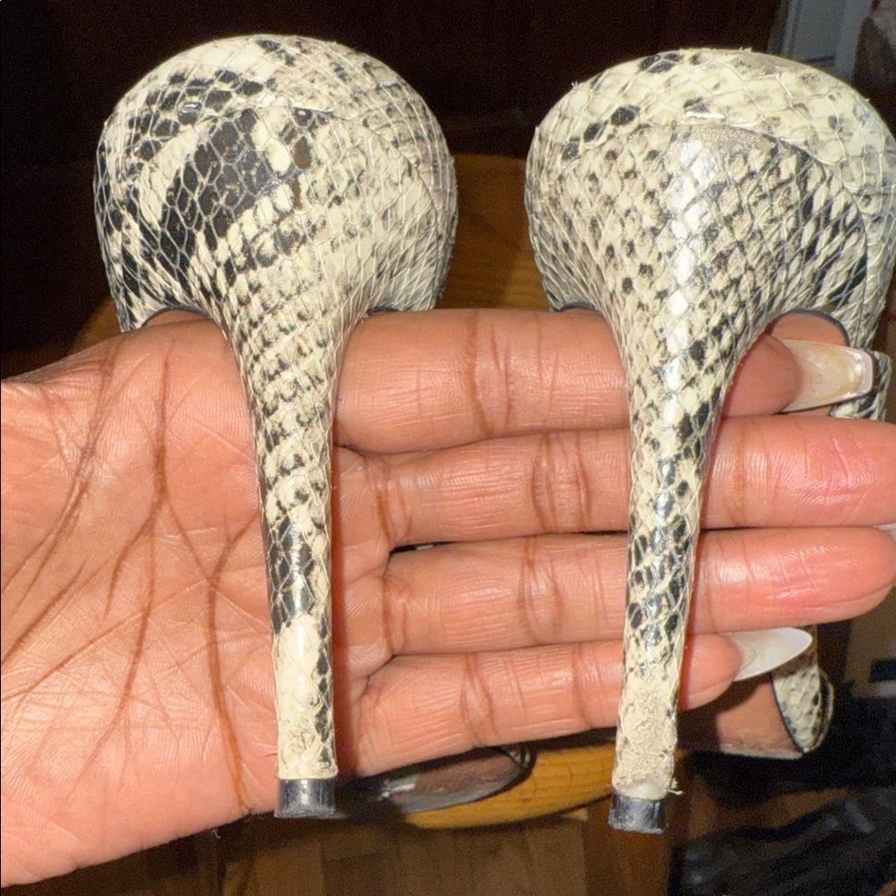 SCHUTZ Black and Cream Snakeskin Sandals - Picture 2 of 6